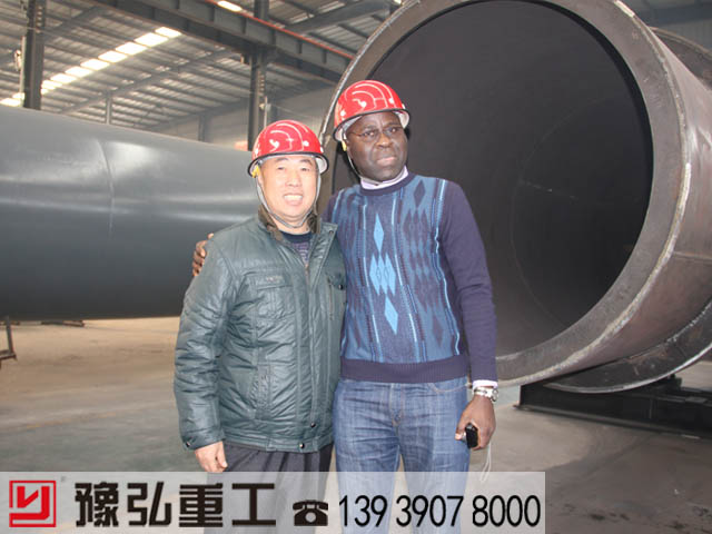 國外客戶與我公司工作人員合照 國外客戶與我公司工作人員合照